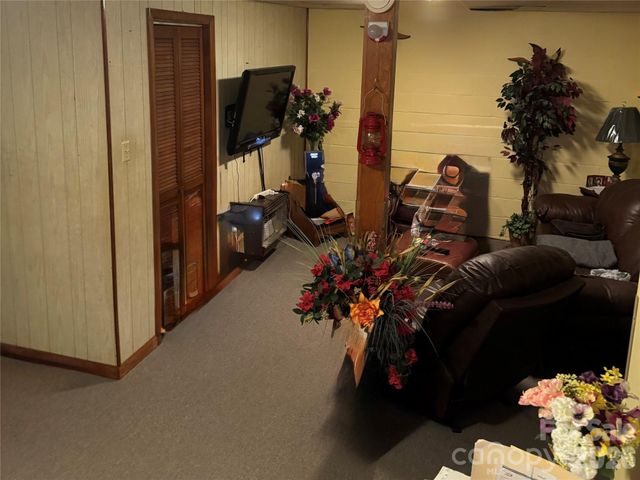 5107 Anderson Mountain Road, Maiden, NC 28650