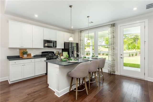 168 Warren Way, Hoschton, GA 30548