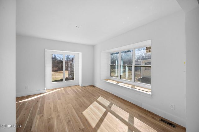 5814 Summit Street, Sylvania, OH 43560