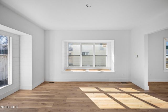 5814 Summit Street, Sylvania, OH 43560