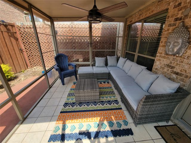 4263 Towne Lake Court, Irving, TX 75061