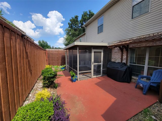 4263 Towne Lake Court, Irving, TX 75061