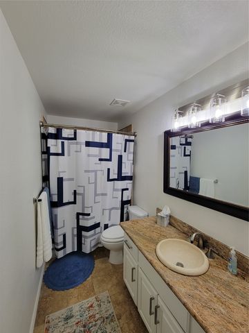 4263 Towne Lake Court, Irving, TX 75061