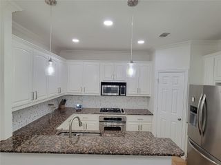 4263 Towne Lake Court, Irving, TX 75061