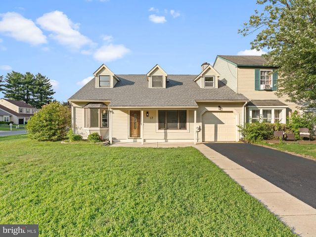 17 BRIARCREEK DR, Voorhees, NJ 08043