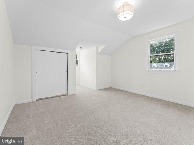 17 BRIARCREEK DR, Voorhees, NJ 08043