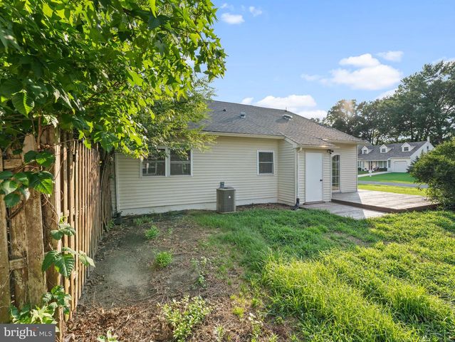17 BRIARCREEK DR, Voorhees, NJ 08043