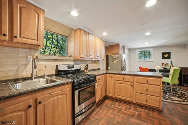 63 Hemlock Rd, Little Falls Twp., NJ 07424