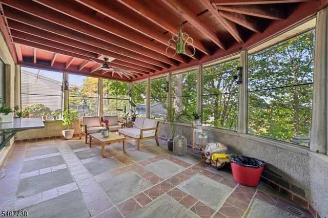 63 Hemlock Rd, Little Falls Twp., NJ 07424