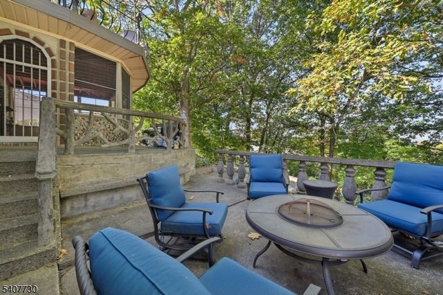 63 Hemlock Rd, Little Falls Twp., NJ 07424