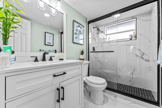 225 Bonnie Boulevard 302, Palm Springs, FL 33461