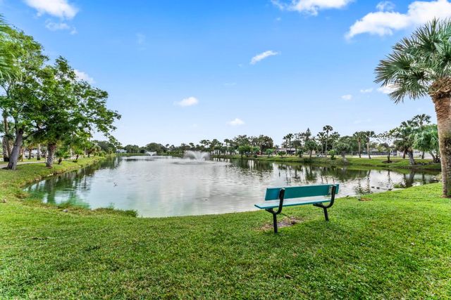 225 Bonnie Boulevard 302, Palm Springs, FL 33461