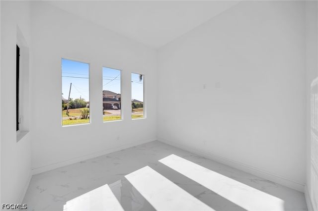 2712 NW 41st AVE, Cape Coral, FL 33993