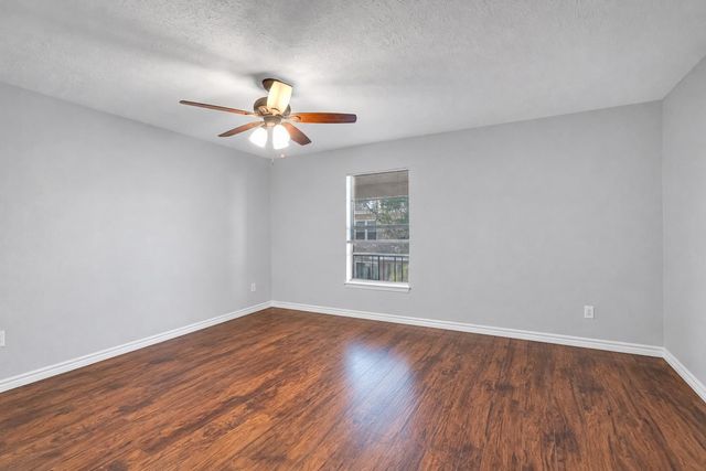 3535 E Nasa Parkway 90, Seabrook, TX 77586