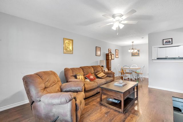 3535 E Nasa Parkway 90, Seabrook, TX 77586