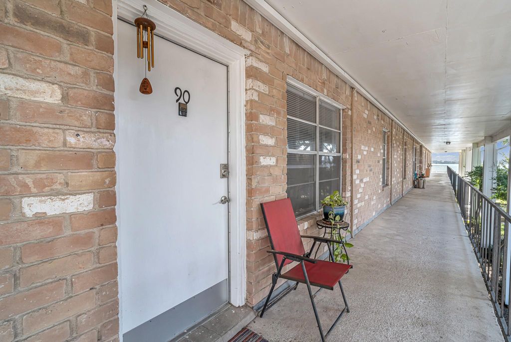 3535 E Nasa Parkway 90, Seabrook, TX 77586
