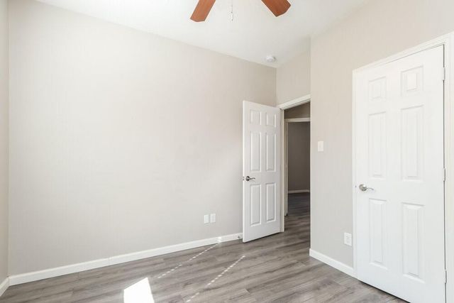 443 Oak Chase Drive, Conroe, TX 77304