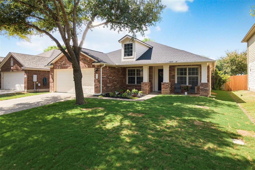 300 Wildhorse CRK, Buda, TX 78610
