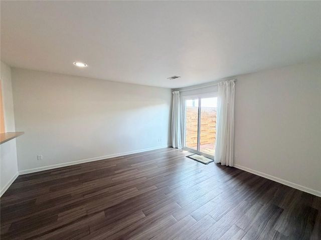 3730 Old Flowery Branch Road I1, Oakwood, GA 30566