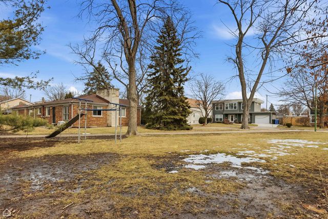6310 N La Crosse Avenue, Chicago, IL 60646