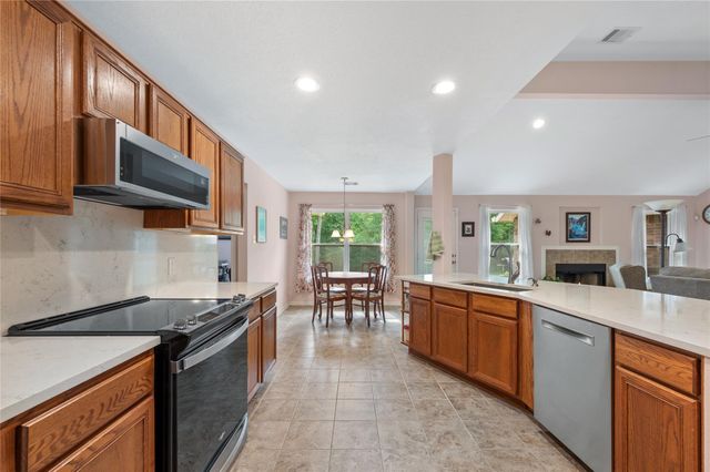 605 Pelican Street, Magnolia, TX 77355