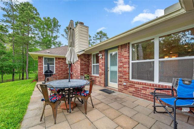 605 Pelican Street, Magnolia, TX 77355