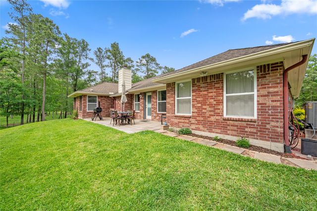 605 Pelican Street, Magnolia, TX 77355