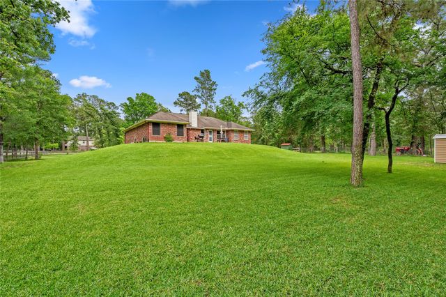 605 Pelican Street, Magnolia, TX 77355