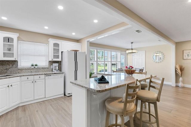 122 BUTTONWOOD CIRCLE 122, Seminole, FL 33777