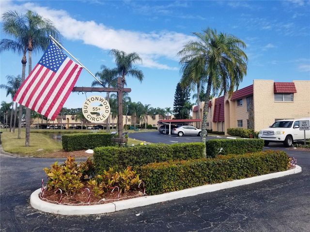 122 BUTTONWOOD CIRCLE 122, Seminole, FL 33777