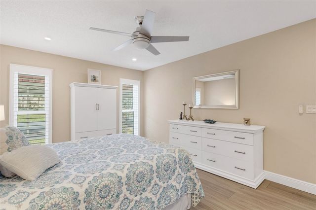 122 BUTTONWOOD CIRCLE 122, Seminole, FL 33777