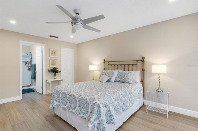 122 BUTTONWOOD CIRCLE 122, Seminole, FL 33777