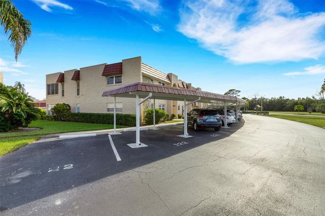 122 BUTTONWOOD CIRCLE 122, Seminole, FL 33777