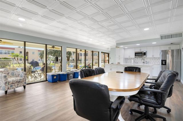 122 BUTTONWOOD CIRCLE 122, Seminole, FL 33777