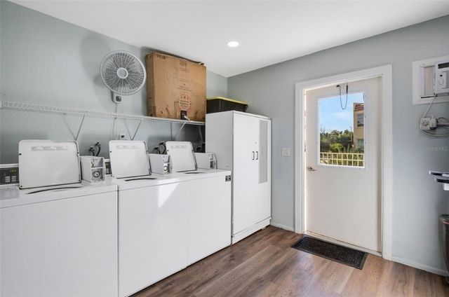 122 BUTTONWOOD CIRCLE 122, Seminole, FL 33777