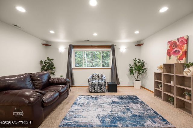 6960 W Colony Drive, Wasilla, AK 99623