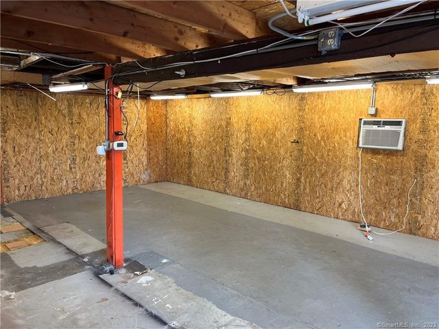 224 Hartford Turnpike, Tolland, CT 06084