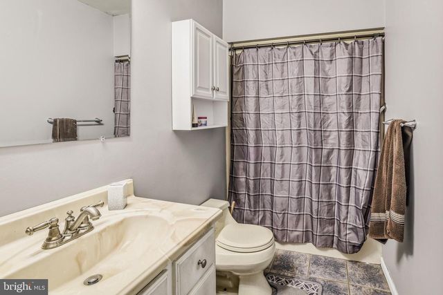 7 MATRO AVE, Berlin, NJ 08009