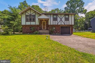 7 MATRO AVE, Berlin, NJ 08009