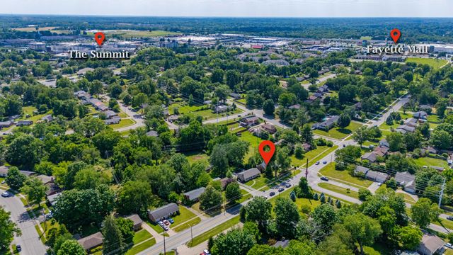 222 Wilson Downing Road, Lexington, KY 40517