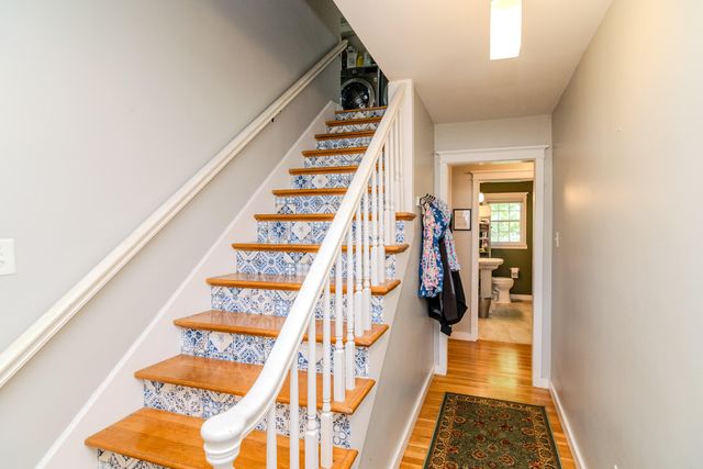 222 Wilson Downing Road, Lexington, KY 40517