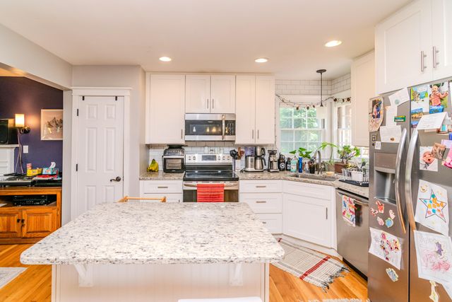 222 Wilson Downing Road, Lexington, KY 40517