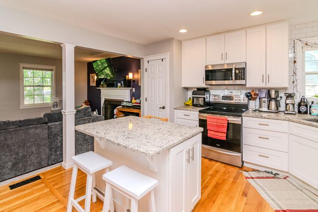 222 Wilson Downing Road, Lexington, KY 40517