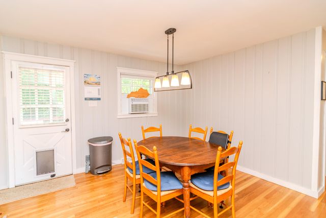 222 Wilson Downing Road, Lexington, KY 40517