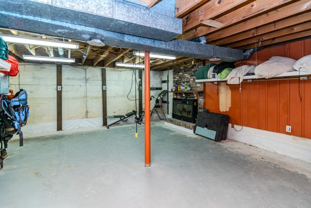 222 Wilson Downing Road, Lexington, KY 40517