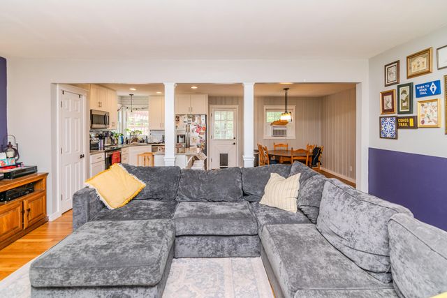 222 Wilson Downing Road, Lexington, KY 40517