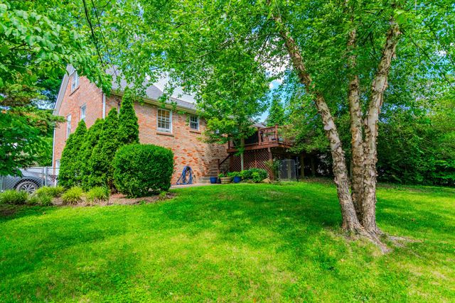 222 Wilson Downing Road, Lexington, KY 40517
