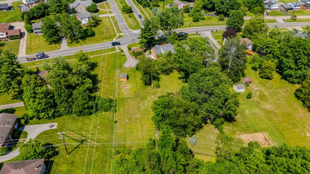 222 Wilson Downing Road, Lexington, KY 40517