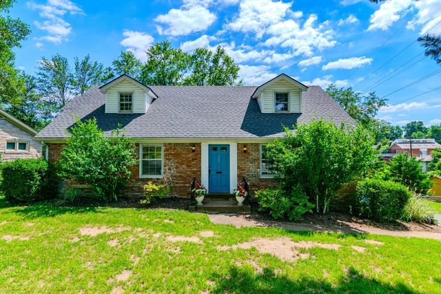 222 Wilson Downing Road, Lexington, KY 40517