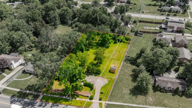 222 Wilson Downing Road, Lexington, KY 40517